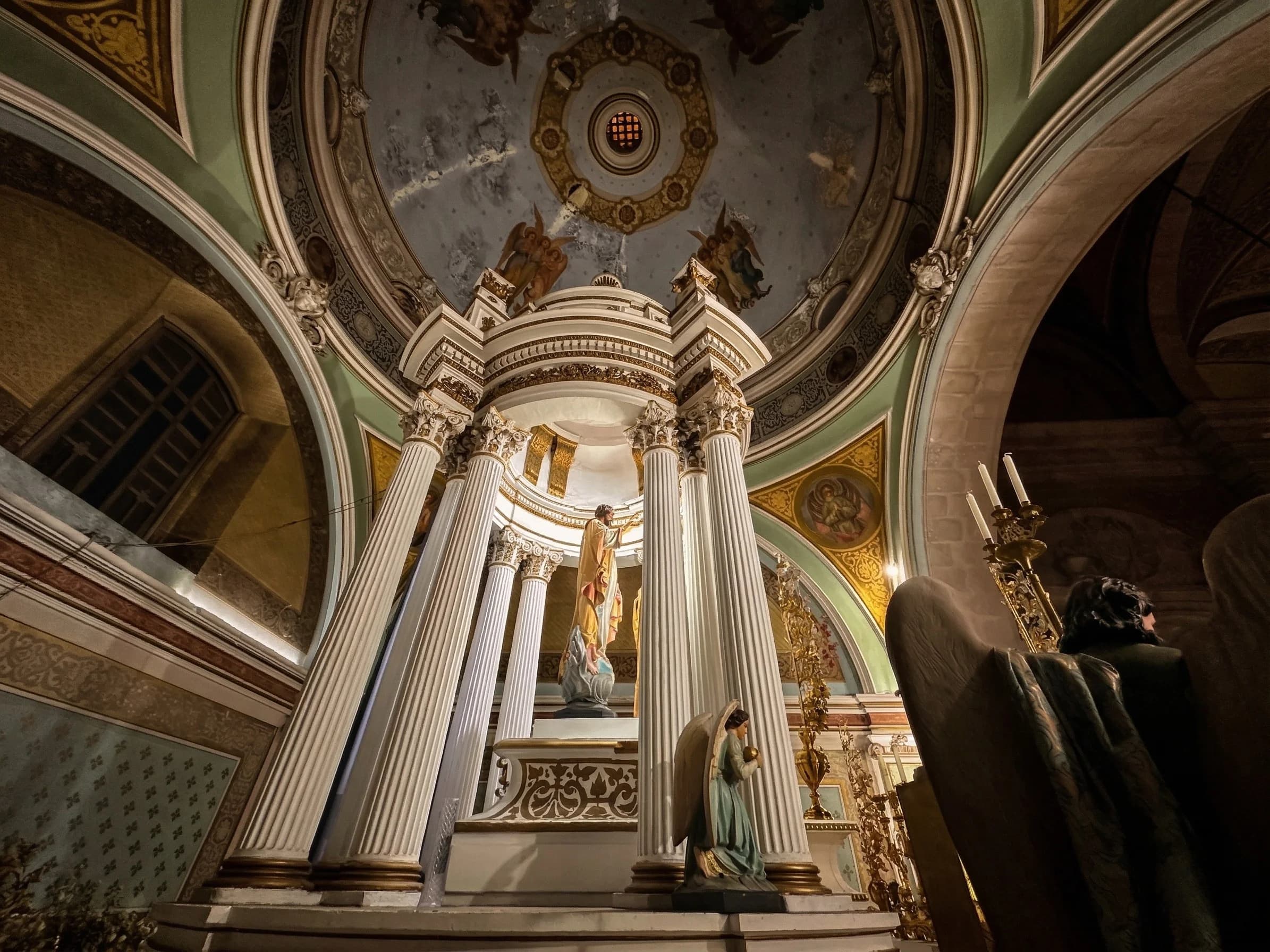 Interior del Santísimo
